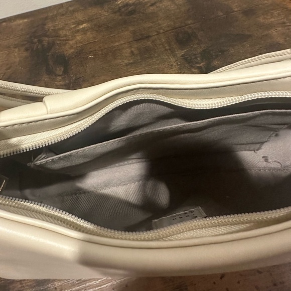 Off white shoulder bag - Picture 7 of 9